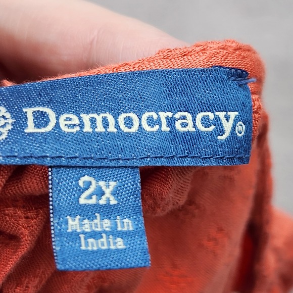 Democracy Womens 2X Terracotta Swiss Dot Smocked Detail Blouse Top Career Office - Picture 4 of 8